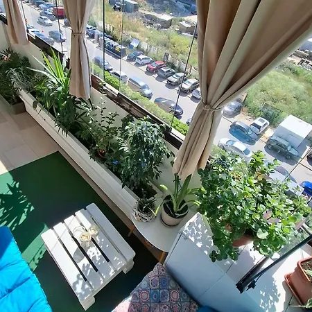 Langa Mare Navodari